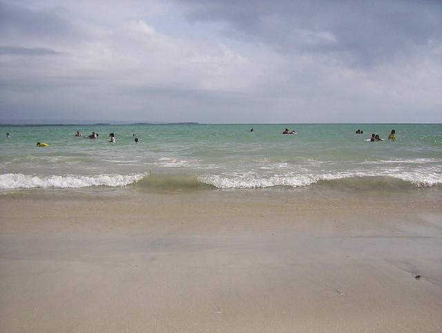 https://mdw-travel-data-us-east-1.s3.amazonaws.com/img/country/Philippines/Rizal-Beach/img_02.jpg