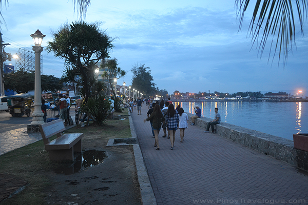 https://mdw-travel-data-us-east-1.s3.amazonaws.com/img/country/Philippines/Rizal-Boulevard/img_03.jpg