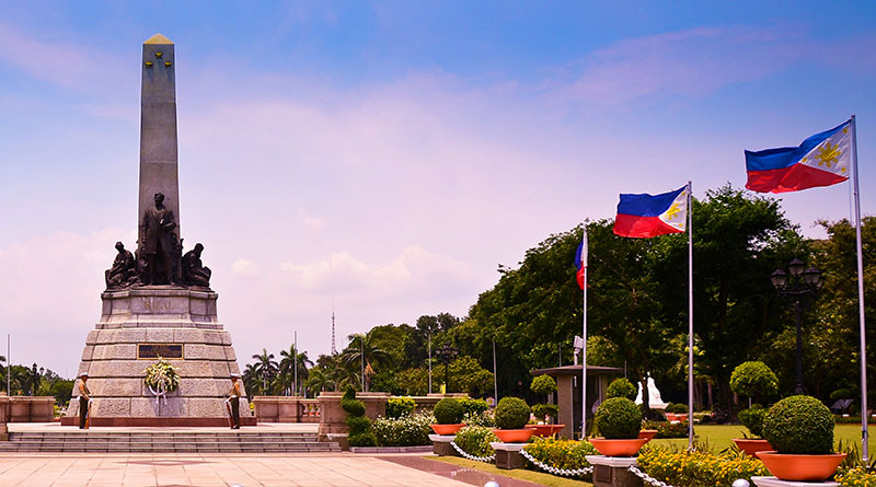 https://mdw-travel-data-us-east-1.s3.amazonaws.com/img/country/Philippines/Rizal-Park/img_02.jpg