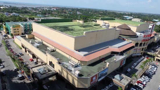 https://mdw-travel-data-us-east-1.s3.amazonaws.com/img/country/Philippines/Robinsons-Place-Bacolod/img_01.jpg