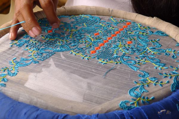 https://mdw-travel-data-us-east-1.s3.amazonaws.com/img/country/Philippines/Rufinas-Embroidery/img_01.jpg