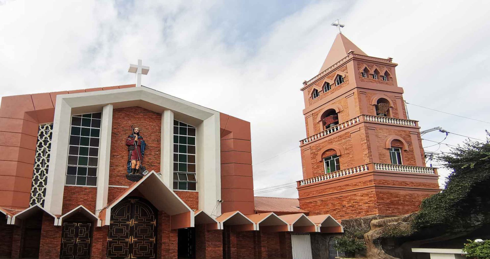 https://mdw-travel-data-us-east-1.s3.amazonaws.com/img/country/Philippines/San-Isidro-Labrador-Church/img_00.jpg