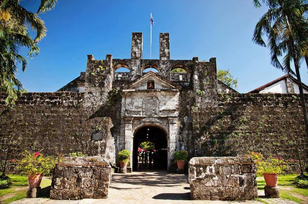 https://mdw-travel-data-us-east-1.s3.amazonaws.com/img/country/Philippines/San-Pedro-Street/img_01.jpg
