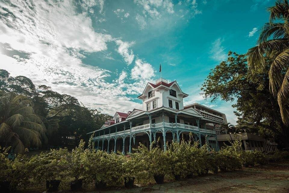 https://mdw-travel-data-us-east-1.s3.amazonaws.com/img/country/Philippines/Silliman-University/img_01.jpg