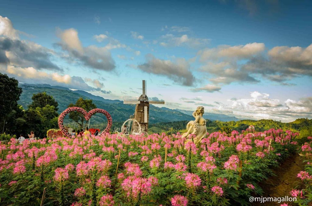 https://mdw-travel-data-us-east-1.s3.amazonaws.com/img/country/Philippines/Sirao-Flower-Garden/img_00.jpg
