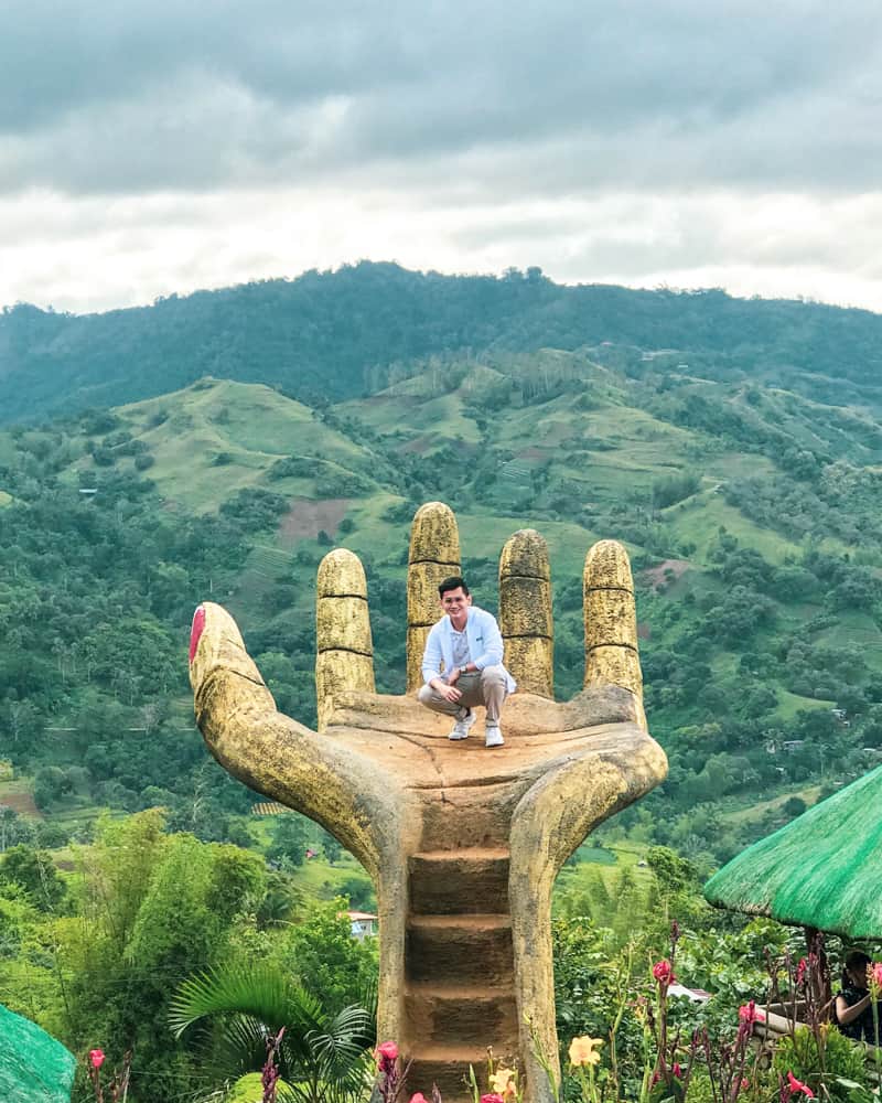https://mdw-travel-data-us-east-1.s3.amazonaws.com/img/country/Philippines/Sirao-Flower-Garden/img_01.jpg