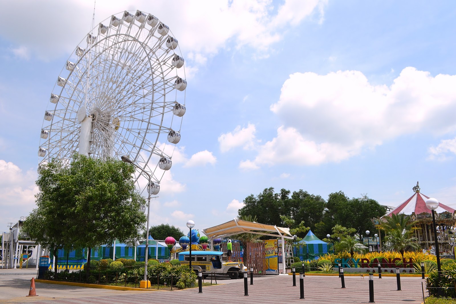 https://mdw-travel-data-us-east-1.s3.amazonaws.com/img/country/Philippines/Sky-Ranch-Pampanga/img_00.jpg