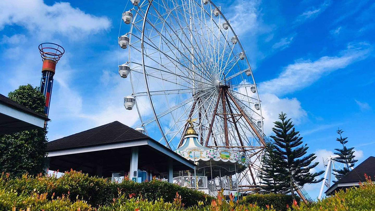 https://mdw-travel-data-us-east-1.s3.amazonaws.com/img/country/Philippines/Sky-Ranch-at-Tagaytay/img_01.jpg