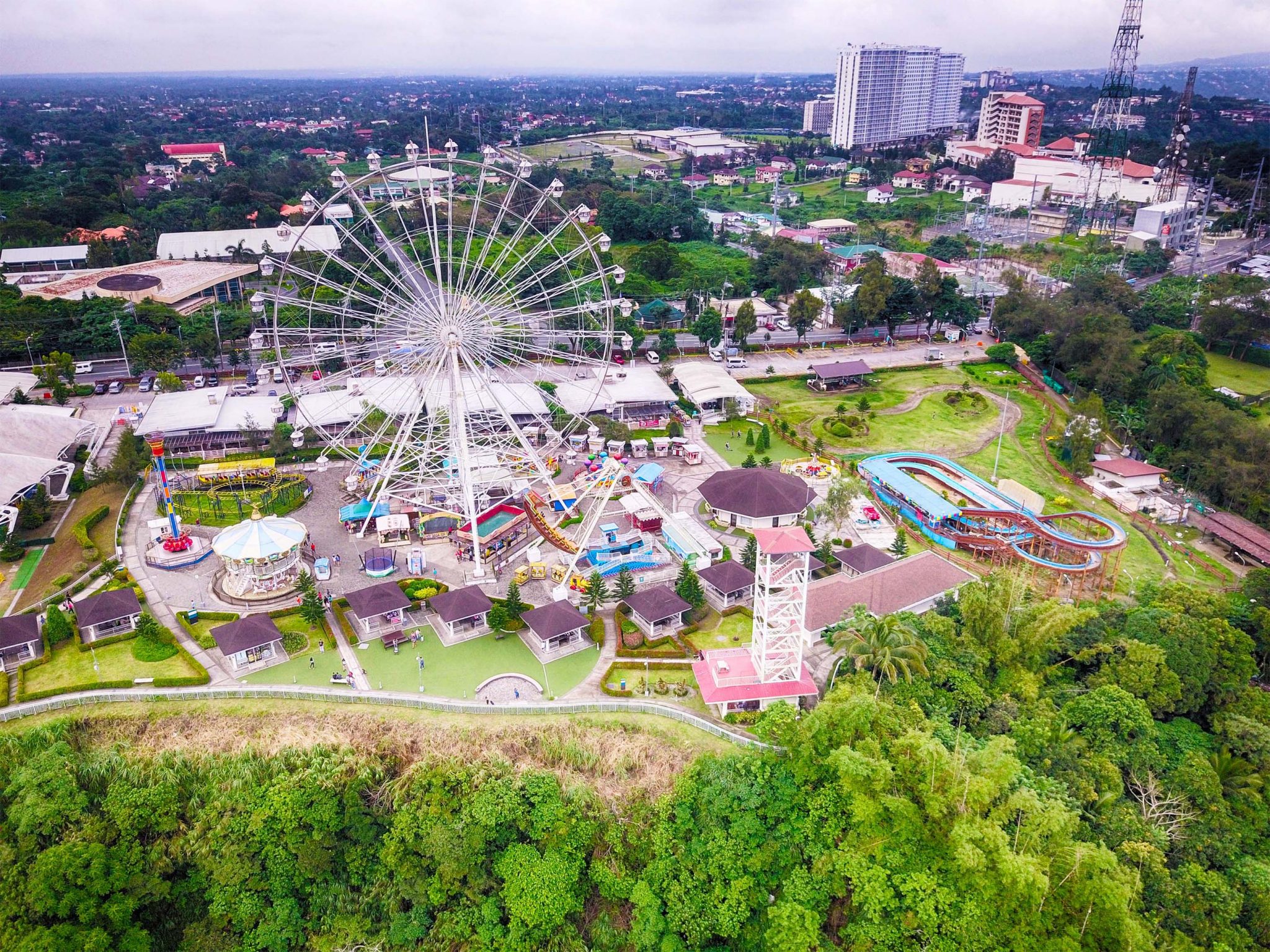 https://mdw-travel-data-us-east-1.s3.amazonaws.com/img/country/Philippines/Sky-Ranch/img_00.jpg