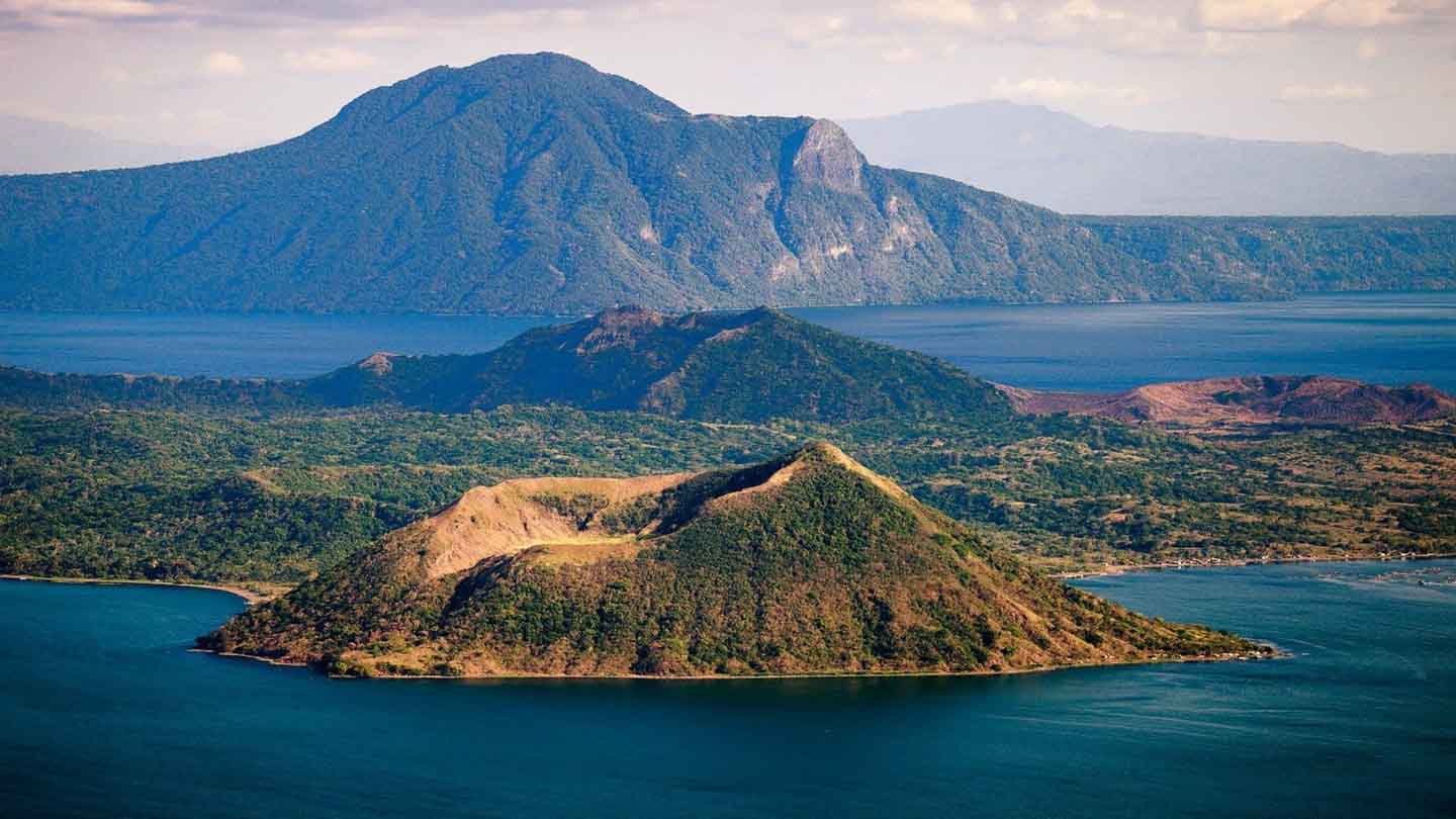 https://mdw-travel-data-us-east-1.s3.amazonaws.com/img/country/Philippines/Spendido-Taal/img_00.jpg