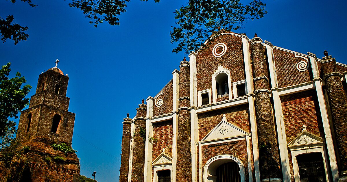 https://mdw-travel-data-us-east-1.s3.amazonaws.com/img/country/Philippines/Sta-Monica-Church-and-Convent/img_00.jpg