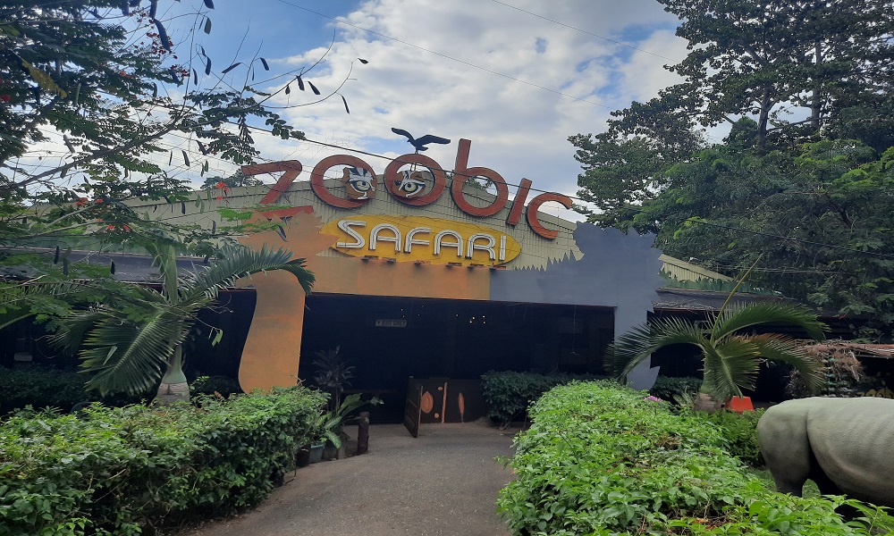https://mdw-travel-data-us-east-1.s3.amazonaws.com/img/country/Philippines/Subic-Safari/img_02.jpg