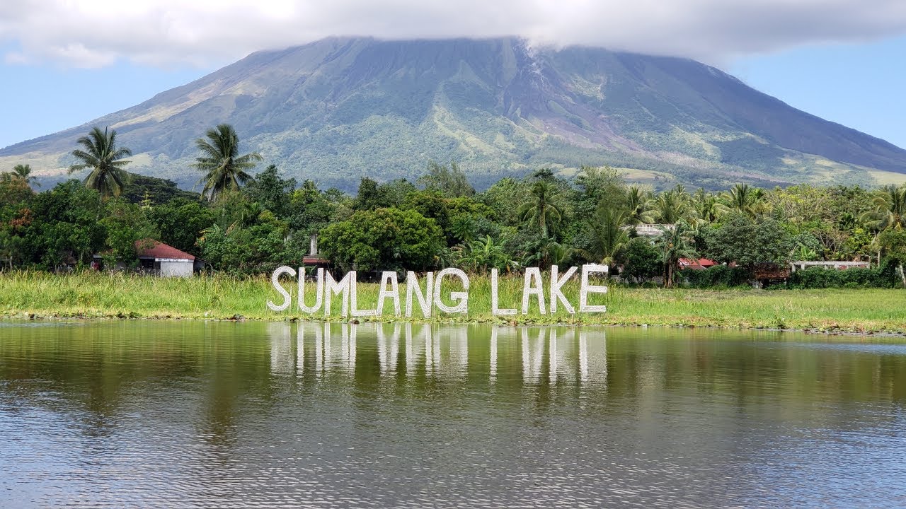https://mdw-travel-data-us-east-1.s3.amazonaws.com/img/country/Philippines/Sumlang-Lake/img_03.jpg