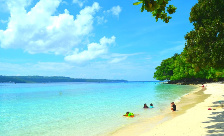 https://mdw-travel-data-us-east-1.s3.amazonaws.com/img/country/Philippines/Talicud-Island/img_00.jpg