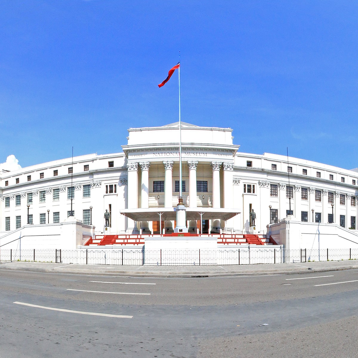 https://mdw-travel-data-us-east-1.s3.amazonaws.com/img/country/Philippines/The-Museum-of-Philippine-Sillimaniana-Foundation/img_01.jpg