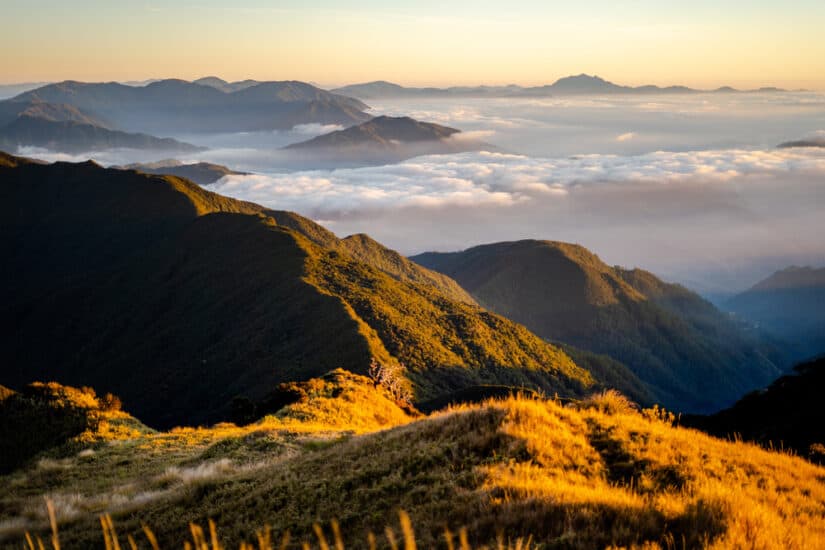 https://mdw-travel-data-us-east-1.s3.amazonaws.com/img/country/Philippines/The-Peak/img_02.jpg