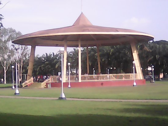 https://mdw-travel-data-us-east-1.s3.amazonaws.com/img/country/Philippines/The-Salakot-Arch/img_02.jpg