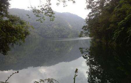https://mdw-travel-data-us-east-1.s3.amazonaws.com/img/country/Philippines/Twin-Lakes-of-Balinsasayao-and-Danao/img_01.jpg