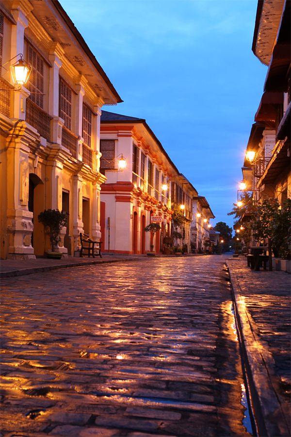 https://mdw-travel-data-us-east-1.s3.amazonaws.com/img/country/Philippines/Vigan-City/img_01.jpg