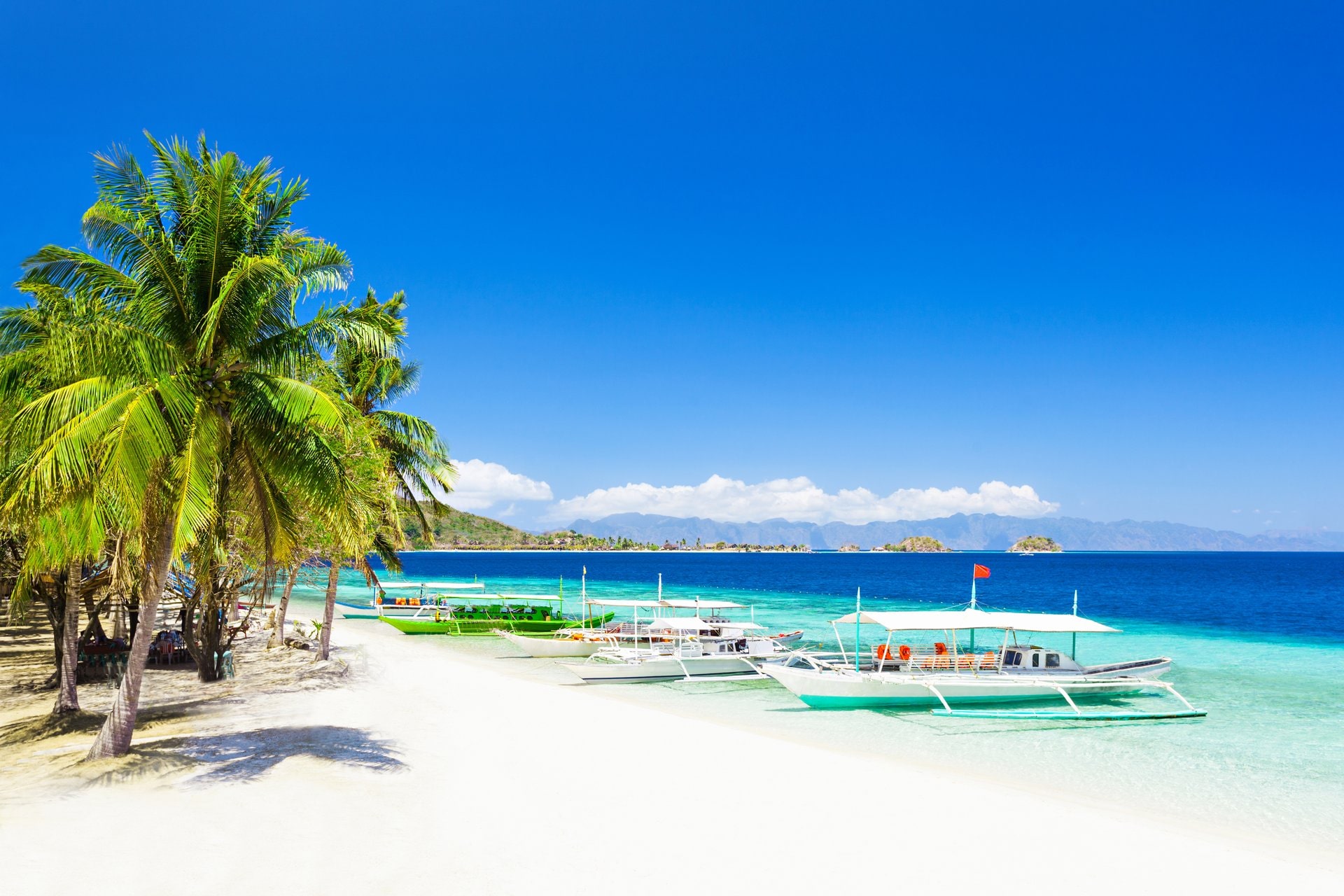 https://mdw-travel-data-us-east-1.s3.amazonaws.com/img/country/Philippines/White-Beach/img_00.jpg