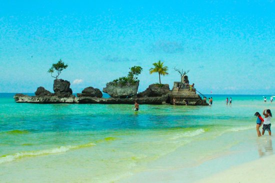 https://mdw-travel-data-us-east-1.s3.amazonaws.com/img/country/Philippines/Willys-Rock/img_02.jpg