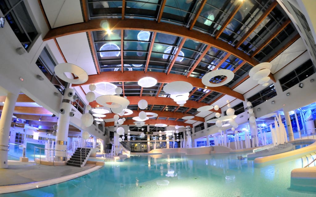 https://mdw-travel-data-us-east-1.s3.amazonaws.com/img/country/Poland/Aquapark-Sopot/img_01.jpg