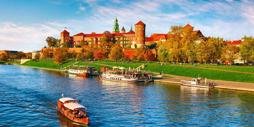 https://mdw-travel-data-us-east-1.s3.amazonaws.com/img/country/Poland/Arkonski-Forest/img_02.jpg