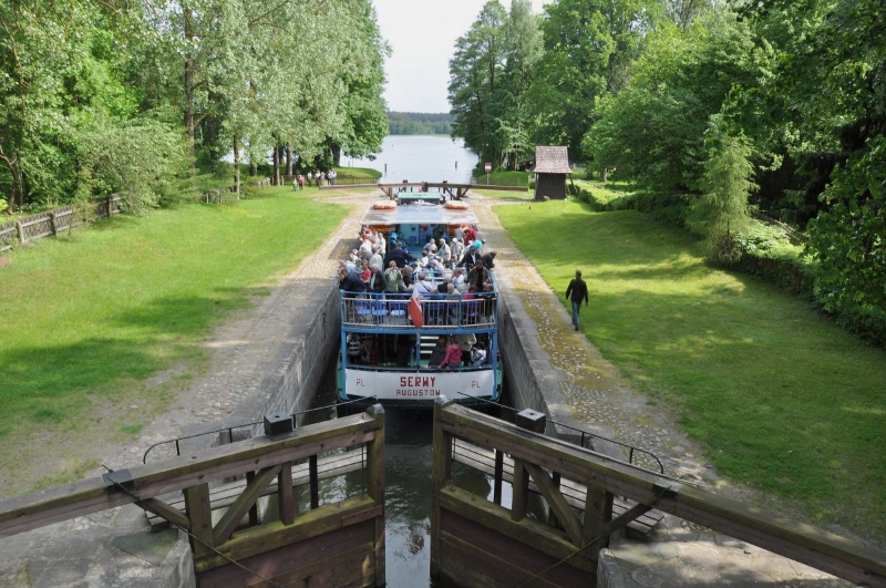 https://mdw-travel-data-us-east-1.s3.amazonaws.com/img/country/Poland/Augustow-Canal/img_03.jpg