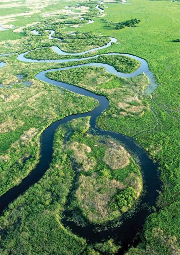 https://mdw-travel-data-us-east-1.s3.amazonaws.com/img/country/Poland/Biebrza-River/img_02.jpg