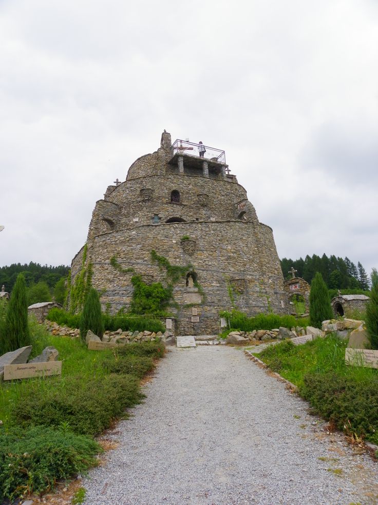 https://mdw-travel-data-us-east-1.s3.amazonaws.com/img/country/Poland/Blizyn-Natural-Monument/img_00.jpg