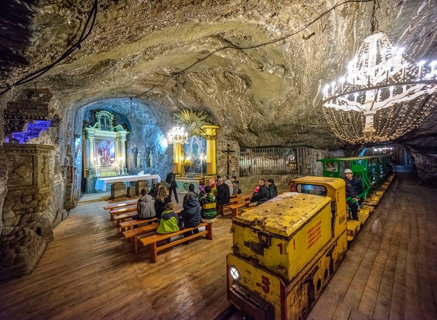 https://mdw-travel-data-us-east-1.s3.amazonaws.com/img/country/Poland/Bochnia-Salt-Mine/img_03.jpg