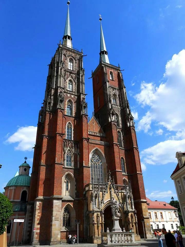https://mdw-travel-data-us-east-1.s3.amazonaws.com/img/country/Poland/Cathedral-Basilica-of-St-John-the-Baptist/img_03.jpg