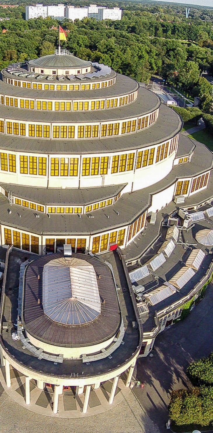 https://mdw-travel-data-us-east-1.s3.amazonaws.com/img/country/Poland/Centennial-Hall/img_00.jpg
