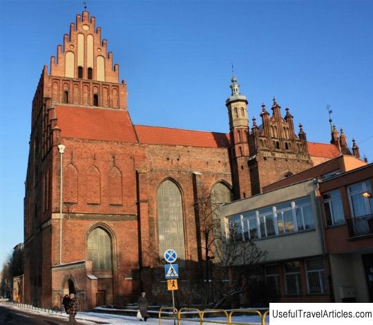 https://mdw-travel-data-us-east-1.s3.amazonaws.com/img/country/Poland/Church-of-Saints-Apostles-Peter-and-Paul/img_03.jpg