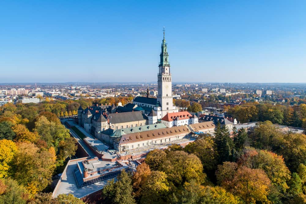 https://mdw-travel-data-us-east-1.s3.amazonaws.com/img/country/Poland/Czestochowa-Philharmonic/img_01.jpg