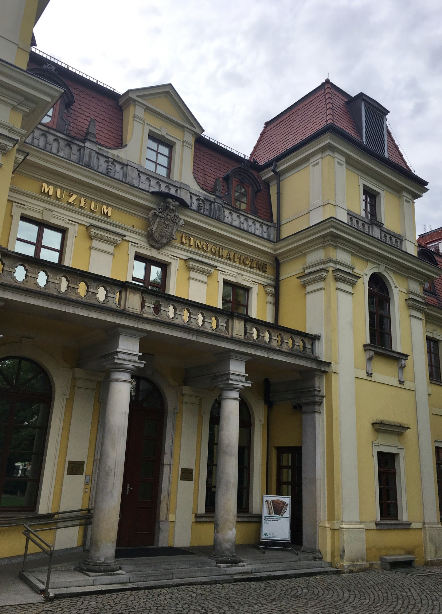 https://mdw-travel-data-us-east-1.s3.amazonaws.com/img/country/Poland/Ethnographic-Museum/img_01.jpg