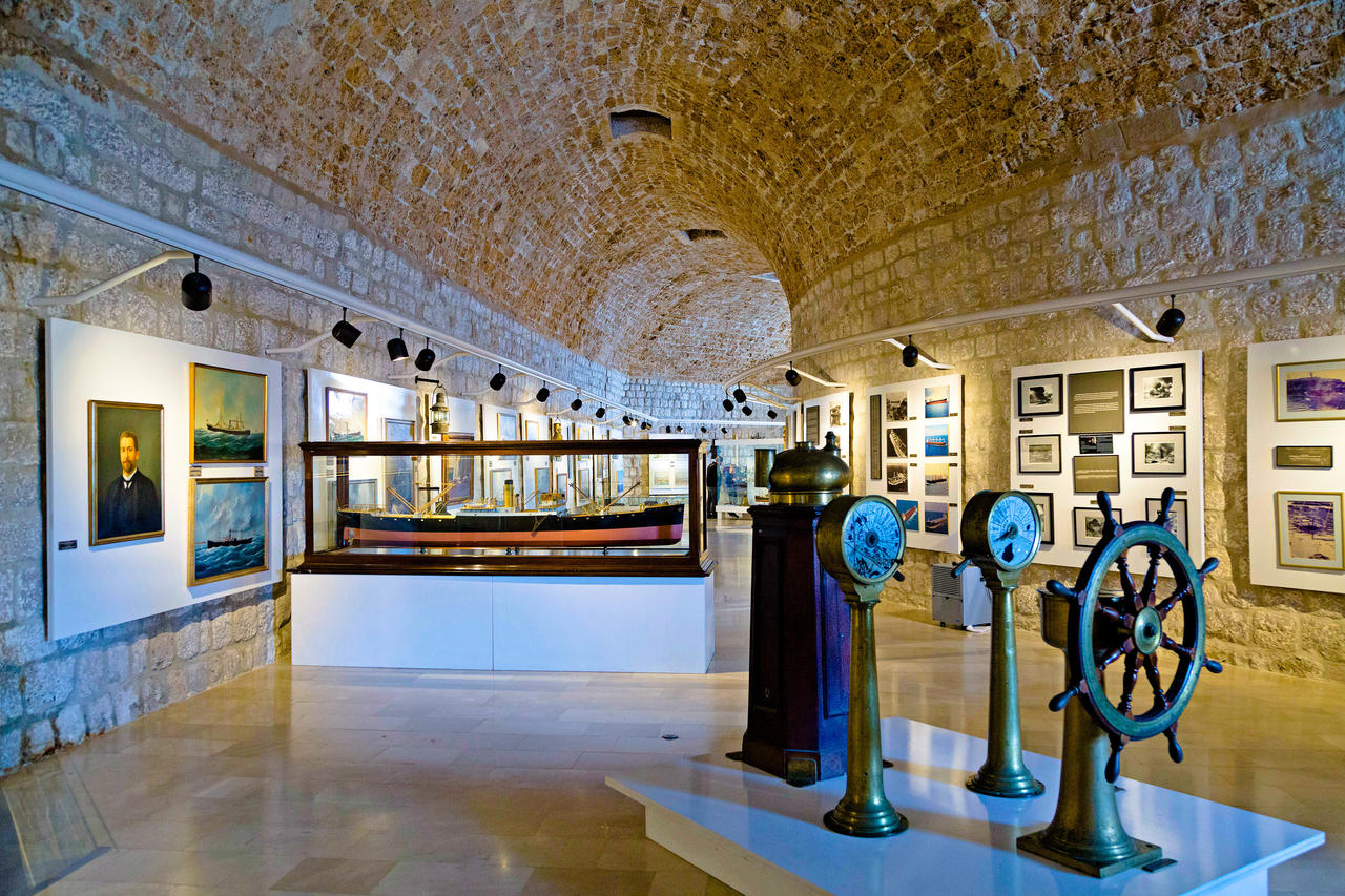https://mdw-travel-data-us-east-1.s3.amazonaws.com/img/country/Poland/Ethnographic-Museum/img_02.jpg