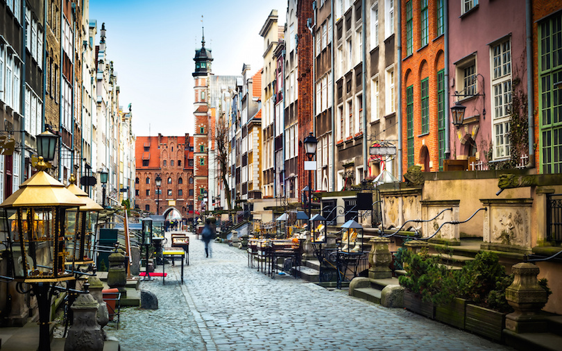 https://mdw-travel-data-us-east-1.s3.amazonaws.com/img/country/Poland/Gardno-Lake/img_01.jpg