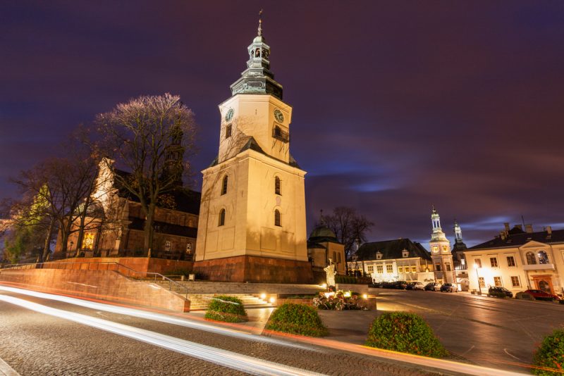 https://mdw-travel-data-us-east-1.s3.amazonaws.com/img/country/Poland/Kielce-City-Forest/img_03.jpg