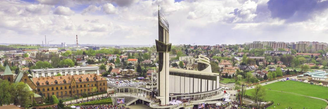https://mdw-travel-data-us-east-1.s3.amazonaws.com/img/country/Poland/Lagiewniki-Park/img_03.jpg
