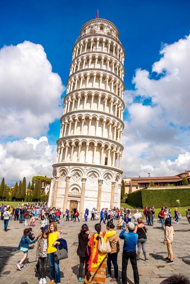 https://mdw-travel-data-us-east-1.s3.amazonaws.com/img/country/Poland/Leaning-Tower/img_01.jpg