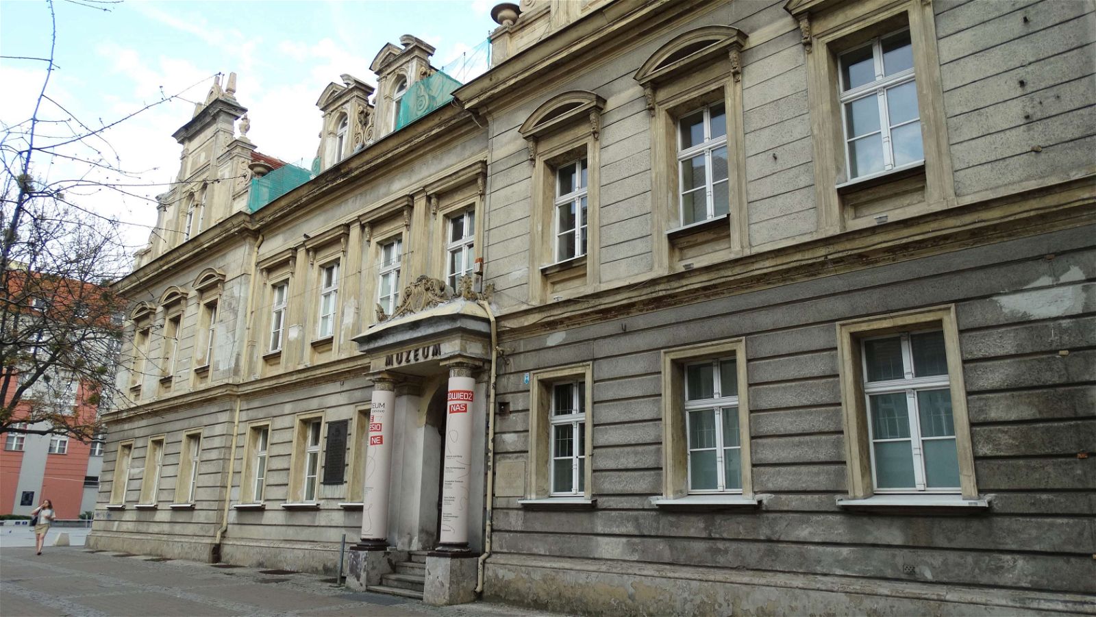 https://mdw-travel-data-us-east-1.s3.amazonaws.com/img/country/Poland/Leon-Wyczolkowski-Museum/img_02.jpg