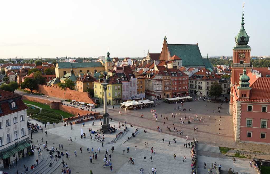 https://mdw-travel-data-us-east-1.s3.amazonaws.com/img/country/Poland/Lubaczow-Castle/img_00.jpg