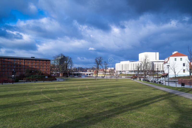 https://mdw-travel-data-us-east-1.s3.amazonaws.com/img/country/Poland/Mill-Island/img_02.jpg