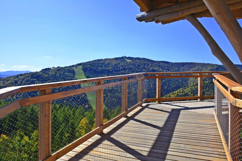 https://mdw-travel-data-us-east-1.s3.amazonaws.com/img/country/Poland/Mount-Jaworzyna-Krynicka/img_00.jpg