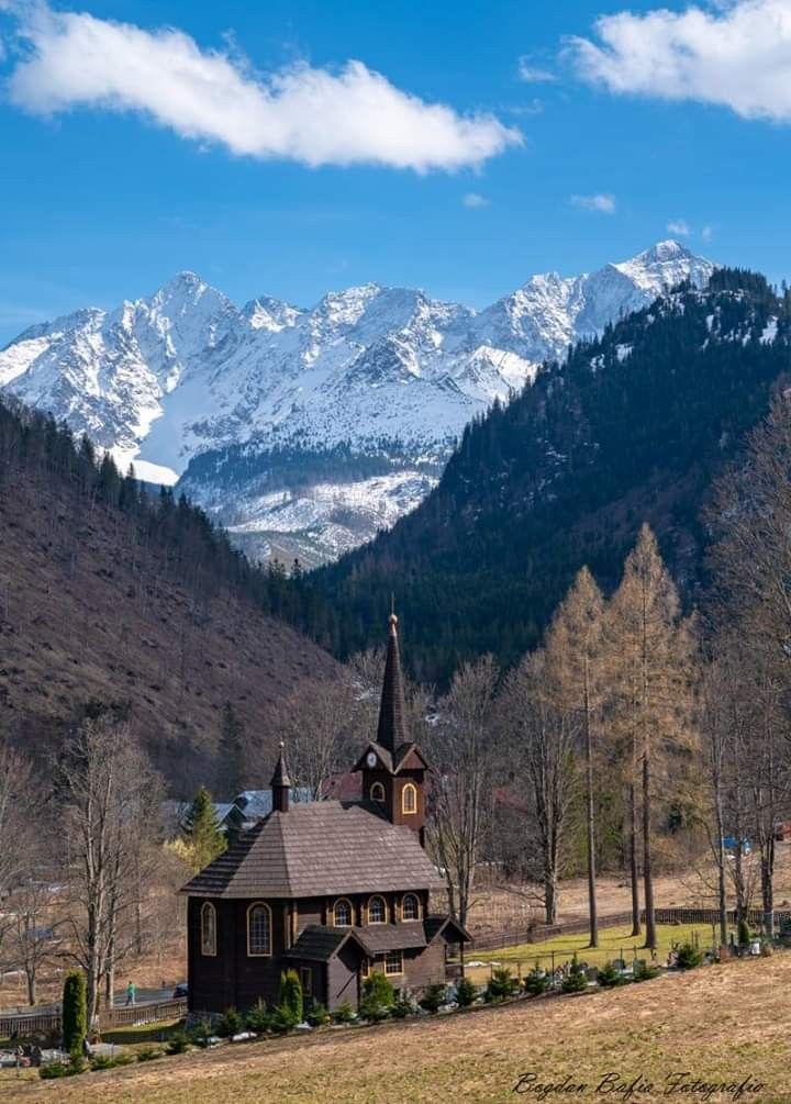 https://mdw-travel-data-us-east-1.s3.amazonaws.com/img/country/Poland/Mount-Jaworzyna-Krynicka/img_01.jpg