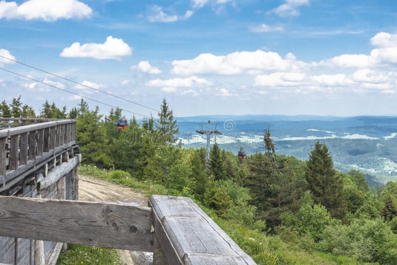 https://mdw-travel-data-us-east-1.s3.amazonaws.com/img/country/Poland/Mount-Jaworzyna-Krynicka/img_02.jpg