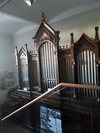 https://mdw-travel-data-us-east-1.s3.amazonaws.com/img/country/Poland/Museum-of-Silesian-Organs/img_01.jpg