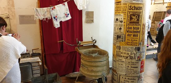 https://mdw-travel-data-us-east-1.s3.amazonaws.com/img/country/Poland/Museum-of-Soap-and-History-of-Dirt/img_01.jpg