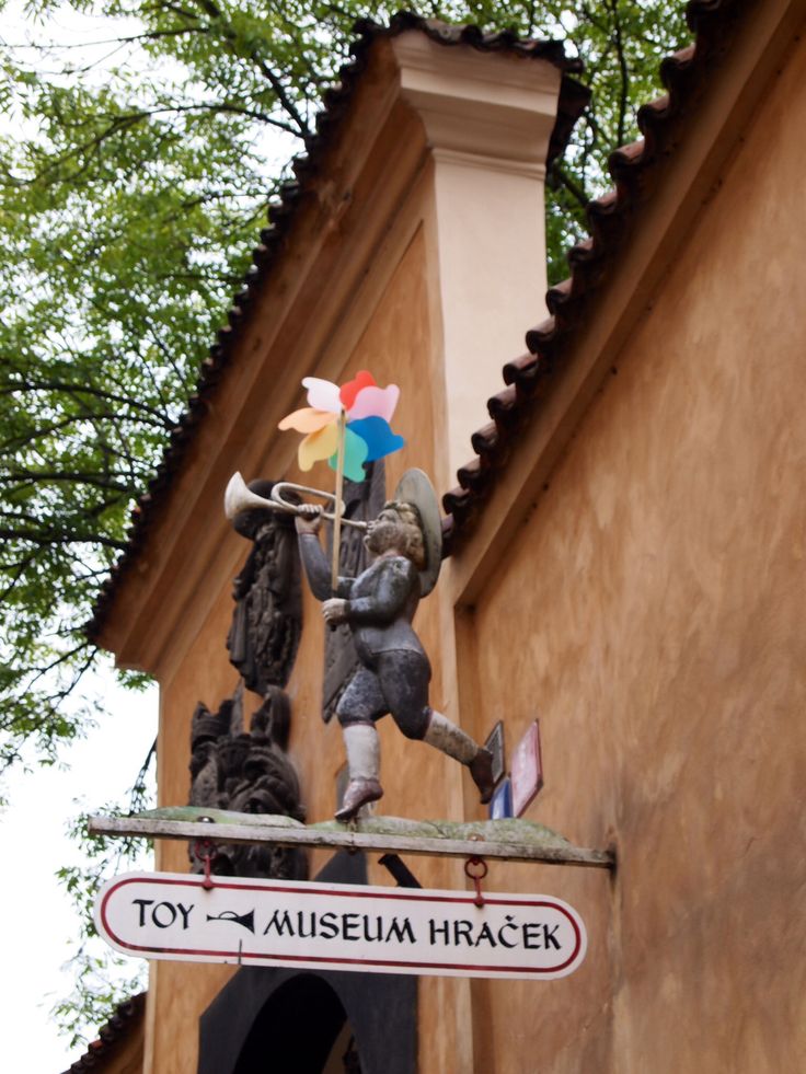 https://mdw-travel-data-us-east-1.s3.amazonaws.com/img/country/Poland/Museum-of-Toys-and-Play/img_03.jpg